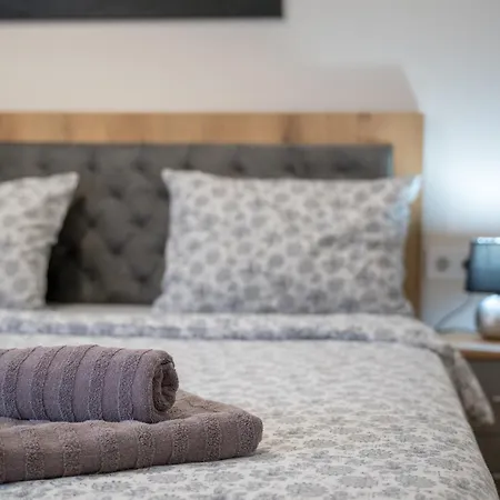 Wow For Rent 2 Bul Montevideo 25a - B *