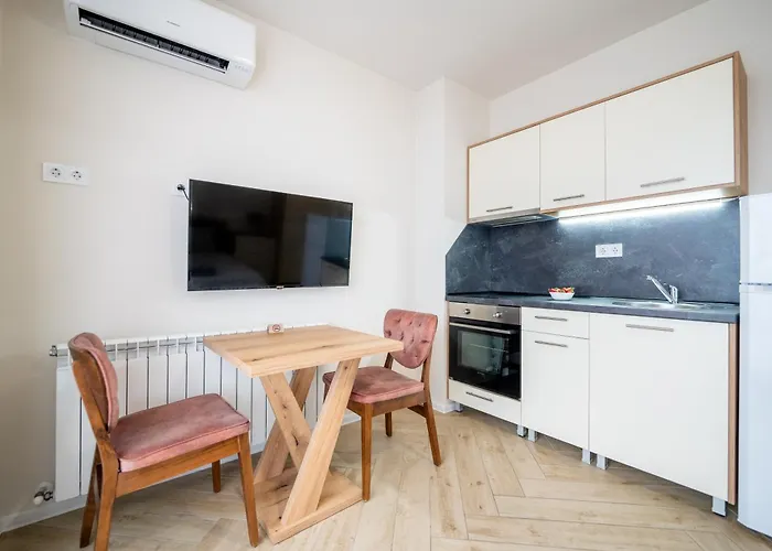 Wow For Rent 2 Bul Montevideo 25a - B * Sofia