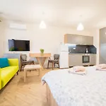 Апартаменты Wow For Rent 2 Bul Montevideo 25a - B