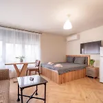 Wow For Rent 2 Bul Montevideo 25a - B