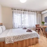 Wow For Rent 2 Bul Montevideo 25a - B *