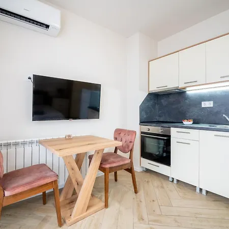 Wow For Rent 2 Bul Montevideo 25a - B * Sófia